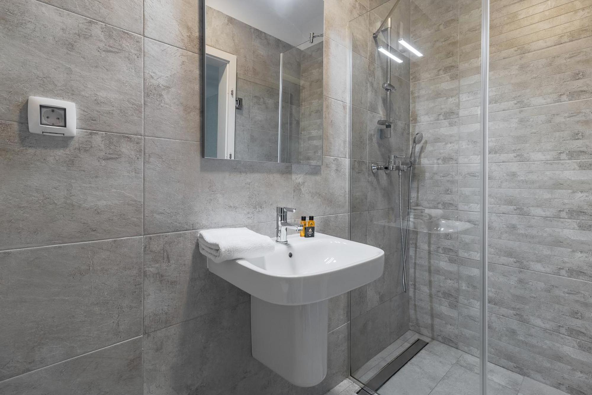 Rosewood Gold Apartman Nagyvárad Kültér fotó